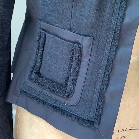 Ann Taylor fine Italian fabric blazer - Picture 7 of 8